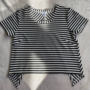 ADORABLE striped open back tee!